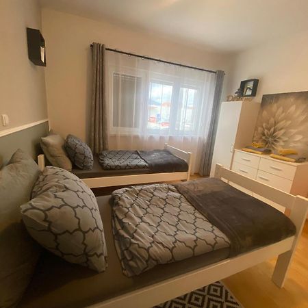 Apartman El Ogulin Esterno foto