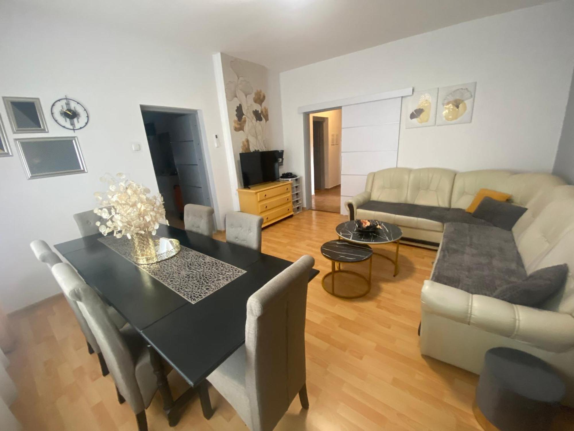 Apartman El Ogulin Esterno foto